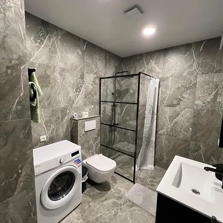 Apartmán Spacious, Cozy Place In